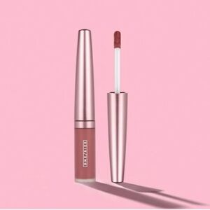 NIB O/S eyeshadow - shade bring it